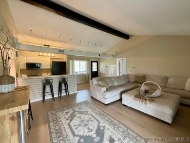 Come live on one of the friendliest fairways at the Lake!  The on The Oaks Golf Course in Missouri - for sale on GolfHomes.com, golf home, golf lot