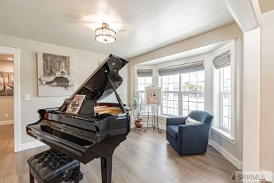 Welcome to this stunning home in the desirable Fairway Estates on Sage Lakes Municipal Golf Course in Idaho - for sale on GolfHomes.com, golf home, golf lot