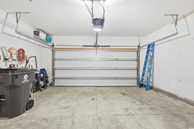 Welcome to this beautifully maintained single-level home in the on Wachesaw Plantation East Golf Course in South Carolina - for sale on GolfHomes.com, golf home, golf lot