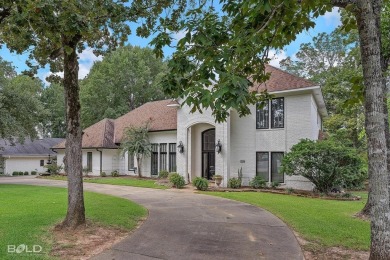 Freshly painted brick 4 BR 3.5 Bath home featuring Stunning on Southern Trace Country Club in Louisiana - for sale on GolfHomes.com, golf home, golf lot