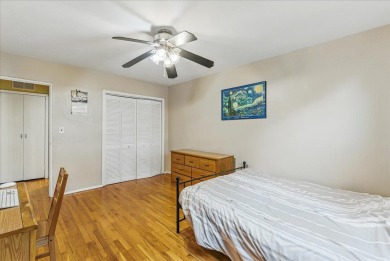 Welcome to this corner one-bedroom upper unit in the Clearview on Clearview Park Golf Course in New York - for sale on GolfHomes.com, golf home, golf lot
