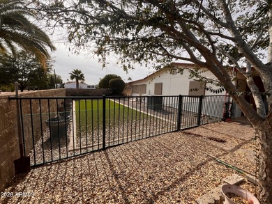 WELCOME to Sun Lakes Country Club! 2 Bedroom 2 Bath split floor on Sun Lakes Country Club in Arizona - for sale on GolfHomes.com, golf home, golf lot