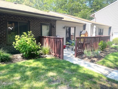 Welcome to this beautifully updated 2-bedroom, 2-bath condo in on Bretton Woods Country Club in New York - for sale on GolfHomes.com, golf home, golf lot