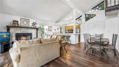 Exceptional Value with this Resort Home in Tan-Tar-A Estates! on The Oaks Golf Course in Missouri - for sale on GolfHomes.com, golf home, golf lot
