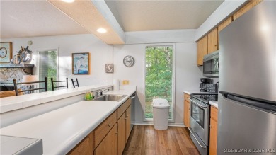 Exceptional Value with this Resort Home in Tan-Tar-A Estates! on The Oaks Golf Course in Missouri - for sale on GolfHomes.com, golf home, golf lot