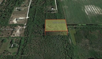 2.5 Acre Oversized Ranch/Farm. Escape to a peaceful setting here on Clewiston Golf Course in Florida - for sale on GolfHomes.com, golf home, golf lot