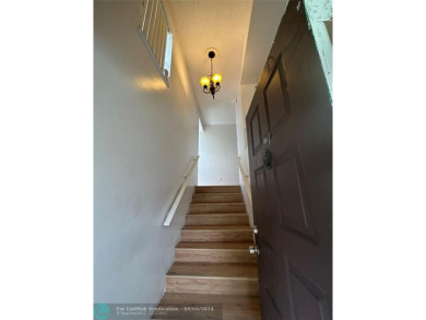 Stunning 2 Bedroom, 2 Bath Corner Unit in Breezes at Palm Aire! on Palm-Aire Country Club and Resort - Palms in Florida - for sale on GolfHomes.com, golf home, golf lot