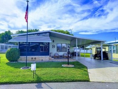 This Charming 2 Bedroom 2 Bath is Move In Ready and comes on Lakes at Leesburg Golf Course in Florida - for sale on GolfHomes.com, golf home, golf lot