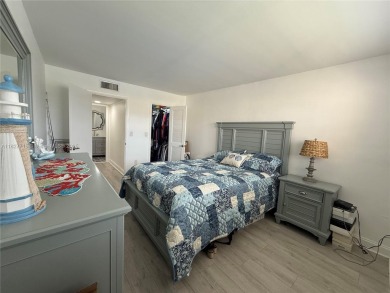 Welcome to your 55+ peaceful retreat community--where comfort on Sunrise Lakes Phase III in Florida - for sale on GolfHomes.com, golf home, golf lot