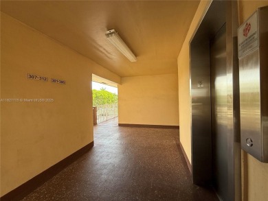 Welcome to your 55+ peaceful retreat community--where comfort on Sunrise Lakes Phase III in Florida - for sale on GolfHomes.com, golf home, golf lot