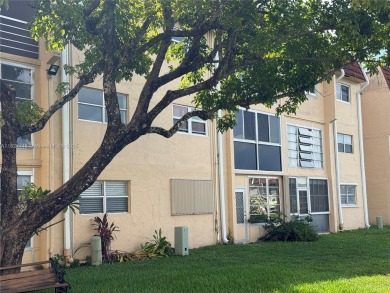 Welcome to your 55+ peaceful retreat community--where comfort on Sunrise Lakes Phase III in Florida - for sale on GolfHomes.com, golf home, golf lot