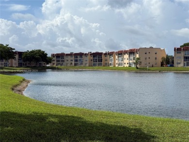 Welcome to your 55+ peaceful retreat community--where comfort on Sunrise Lakes Phase III in Florida - for sale on GolfHomes.com, golf home, golf lot