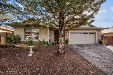 This beautifully updated 3-bedroom, 2-bathroom residence on Quail Wood Greens Golf Course in Arizona - for sale on GolfHomes.com, golf home, golf lot