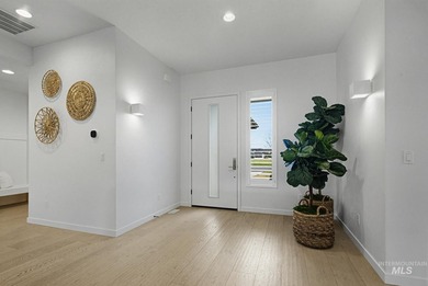 Stunning move-in ready single-level home in Banbury Meadows! on BanBury Golf Club in Idaho - for sale on GolfHomes.com, golf home, golf lot