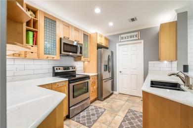 STUNNING FULLY FURNISHED 3 BEDROOM CONDO IN RESORT STYLED on Oak Harbor Country Club in Florida - for sale on GolfHomes.com, golf home, golf lot