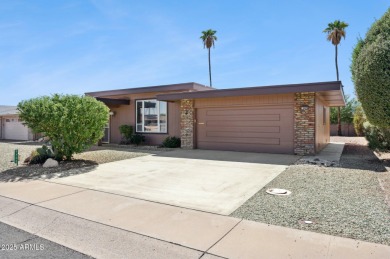 Welcome to this beautifully updated home in the sought after Sun on PalmBrook Country Club in Arizona - for sale on GolfHomes.com, golf home, golf lot
