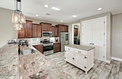 Spacious Prescott Lakes home (over 3000 sq. ft): 4-bed+1 (office on Prescott Lakes Golf and Country Club in Arizona - for sale on GolfHomes.com, golf home, golf lot