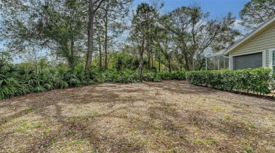Under contract-accepting backup offers. $75,000 PRICE ADJUSTMENT on University Park Country Club in Florida - for sale on GolfHomes.com, golf home, golf lot