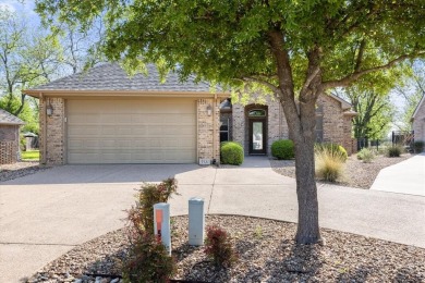 Immaculate custom garden lot home shows pride in ownership on Nutcracker Golf Club in Texas - for sale on GolfHomes.com, golf home, golf lot