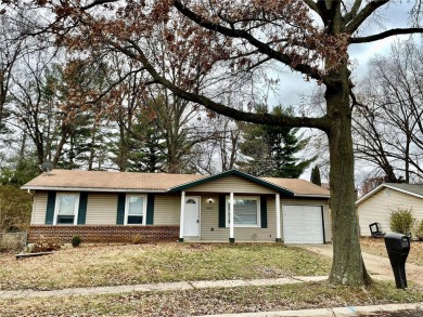 Welcome to this home in this home on a quiet street in the on Eagle Springs Golf Course - Eagle Springs in Missouri - for sale on GolfHomes.com, golf home, golf lot