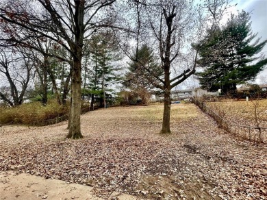 Welcome to this home in this home on a quiet street in the on Eagle Springs Golf Course - Eagle Springs in Missouri - for sale on GolfHomes.com, golf home, golf lot