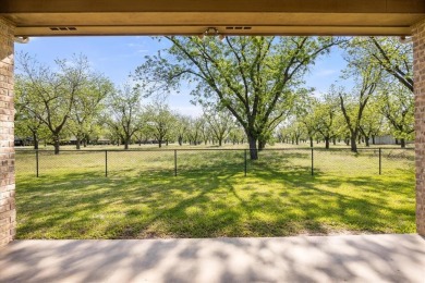 Immaculate custom garden lot home shows pride in ownership on Nutcracker Golf Club in Texas - for sale on GolfHomes.com, golf home, golf lot