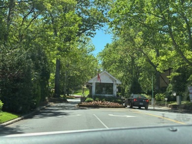 Amenities! Amenities! This 2 bedroom, 1 bath, pet friendly condo on Bretton Woods Country Club in New York - for sale on GolfHomes.com, golf home, golf lot