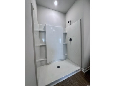 Welcome to this beautiful 3 bedroom 2 full bathroom home in the on Wicked Stick Golf Club in South Carolina - for sale on GolfHomes.com, golf home, golf lot