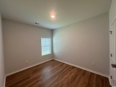 Welcome to this beautiful 3 bedroom 2 full bathroom home in the on Wicked Stick Golf Club in South Carolina - for sale on GolfHomes.com, golf home, golf lot