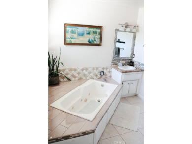 Welcome to your ideal Central Coast home!  This charming 2 on Chalk Mountain Golf Course in California - for sale on GolfHomes.com, golf home, golf lot