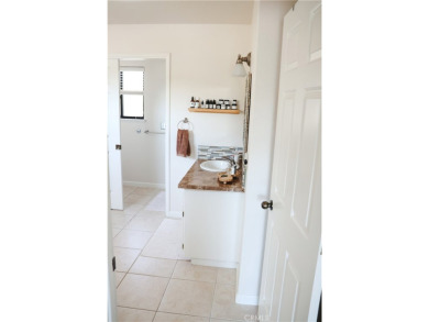 Welcome to your ideal Central Coast home!  This charming 2 on Chalk Mountain Golf Course in California - for sale on GolfHomes.com, golf home, golf lot