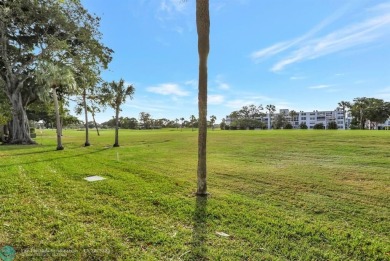 Discover this beautiful 2-bedroom, 2-bathroom gem in Palm on Oriole Golf and Tennis Club in Florida - for sale on GolfHomes.com, golf home, golf lot