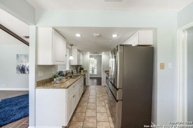 This great 3/2/2 single story home is the perfect starter home on Northern Hills Golf Club in Texas - for sale on GolfHomes.com, golf home, golf lot