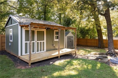 Come check out this well-cared for extra-large 3 bedroom 2 bath on East Lake Golf Club in Georgia - for sale on GolfHomes.com, golf home, golf lot