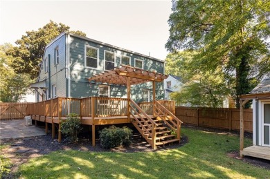 Come check out this well-cared for extra-large 3 bedroom 2 bath on East Lake Golf Club in Georgia - for sale on GolfHomes.com, golf home, golf lot
