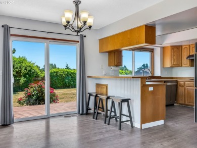 Located in Country Club Estates neighborhood--just minutes from on Astoria Golf and Country Club in Oregon - for sale on GolfHomes.com, golf home, golf lot
