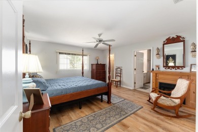 The expanded HOLLY has a split floor plan that includes 3 on Eagle Ridge At Spruce Creek Country Club in Florida - for sale on GolfHomes.com, golf home, golf lot