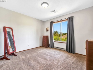 Located in Country Club Estates neighborhood--just minutes from on Astoria Golf and Country Club in Oregon - for sale on GolfHomes.com, golf home, golf lot