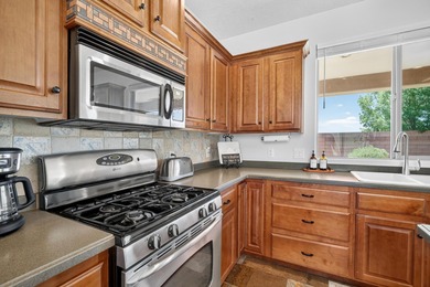 Welcome to this beautifully maintained 3 bedroom, 2 bathroom on Coral Canyon Golf Course in Utah - for sale on GolfHomes.com, golf home, golf lot