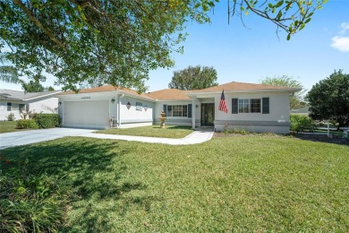 The expanded HOLLY has a split floor plan that includes 3 on Eagle Ridge At Spruce Creek Country Club in Florida - for sale on GolfHomes.com, golf home, golf lot