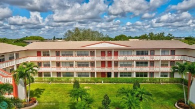 This 2 bedroom, 1.5 bath unit boasts lake and garden views in a on Southwinds Golf Course in Florida - for sale on GolfHomes.com, golf home, golf lot