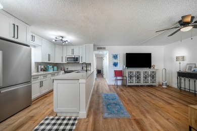 ***Luxurious 1st Floor Condo, in Delray Beach! ***Fully on Kings Point Golf -Flanders Way in Florida - for sale on GolfHomes.com, golf home, golf lot