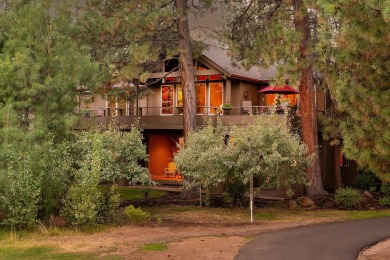 ASSUMABLE LOAN AT 2.875%. Golf Course & Pond Views in Widgi on Widgi Creek Golf Club in Oregon - for sale on GolfHomes.com, golf home, golf lot