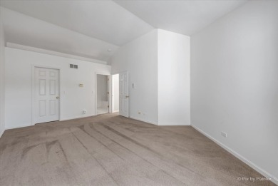 TERRIFIC LOCATION! This END UNIT townhome is located in this on RedTail Golf Club in Illinois - for sale on GolfHomes.com, golf home, golf lot