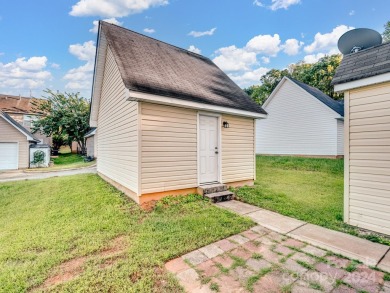 PRIME LOCATION ALERT! This lovely 3 BDRM, 2.5 BATH, *MOVE-IN on Birkdale Golf Club in North Carolina - for sale on GolfHomes.com, golf home, golf lot