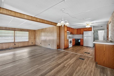 Wonderful and well-maintained mobile home with 3 bedrooms/1.5 on Betmar Acres Golf Club in Florida - for sale on GolfHomes.com, golf home, golf lot