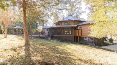 You will love this unique home located on hole #14 tee box at on The Trail At Chickasaw Pointe in South Carolina - for sale on GolfHomes.com, golf home, golf lot