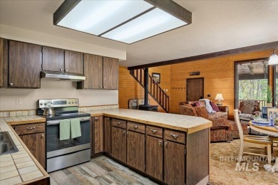 Lifetime memories await! Wooded retreat welcomes you to the on Cascade Golf Course in Idaho - for sale on GolfHomes.com, golf home, golf lot