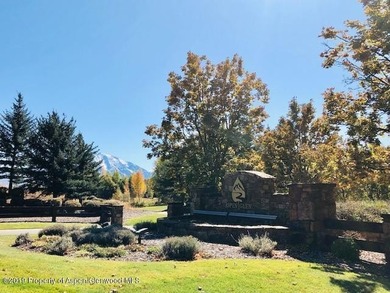 The best of Carbondale is at your fingertips in this duplex home on Aspen Glen Club in Colorado - for sale on GolfHomes.com, golf home, golf lot