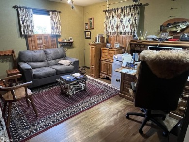 ***72-HOUR CLAUSE***  CONTINUE TO SHOW.  Beautifully designed 4 on Fairfield Golf and Country Club in Iowa - for sale on GolfHomes.com, golf home, golf lot